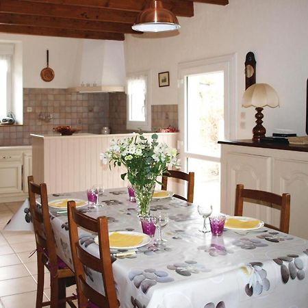 3 Bedroom Awesome Home In Lezardrieux Bagian luar foto