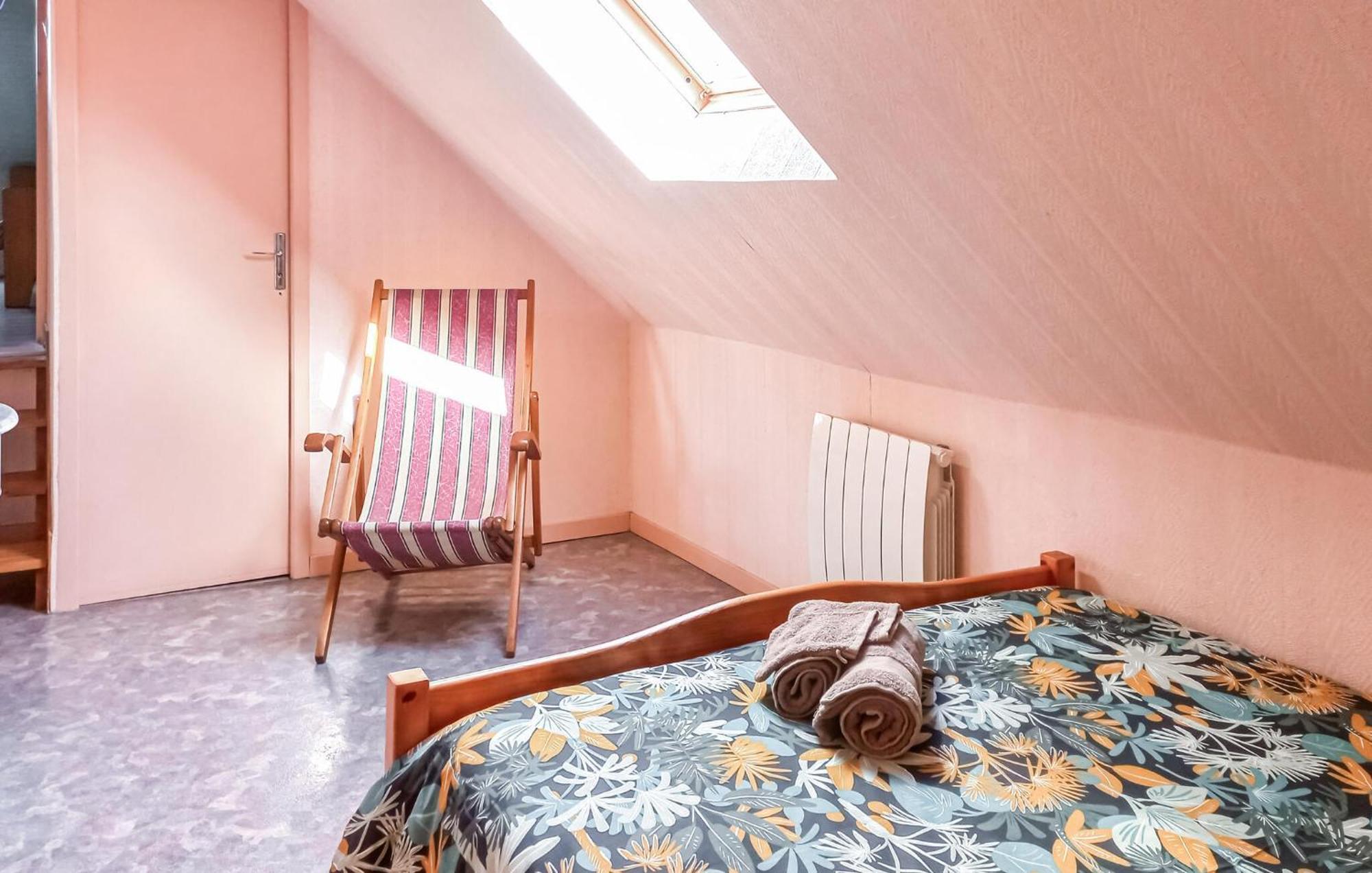 3 Bedroom Awesome Home In Lezardrieux Bagian luar foto