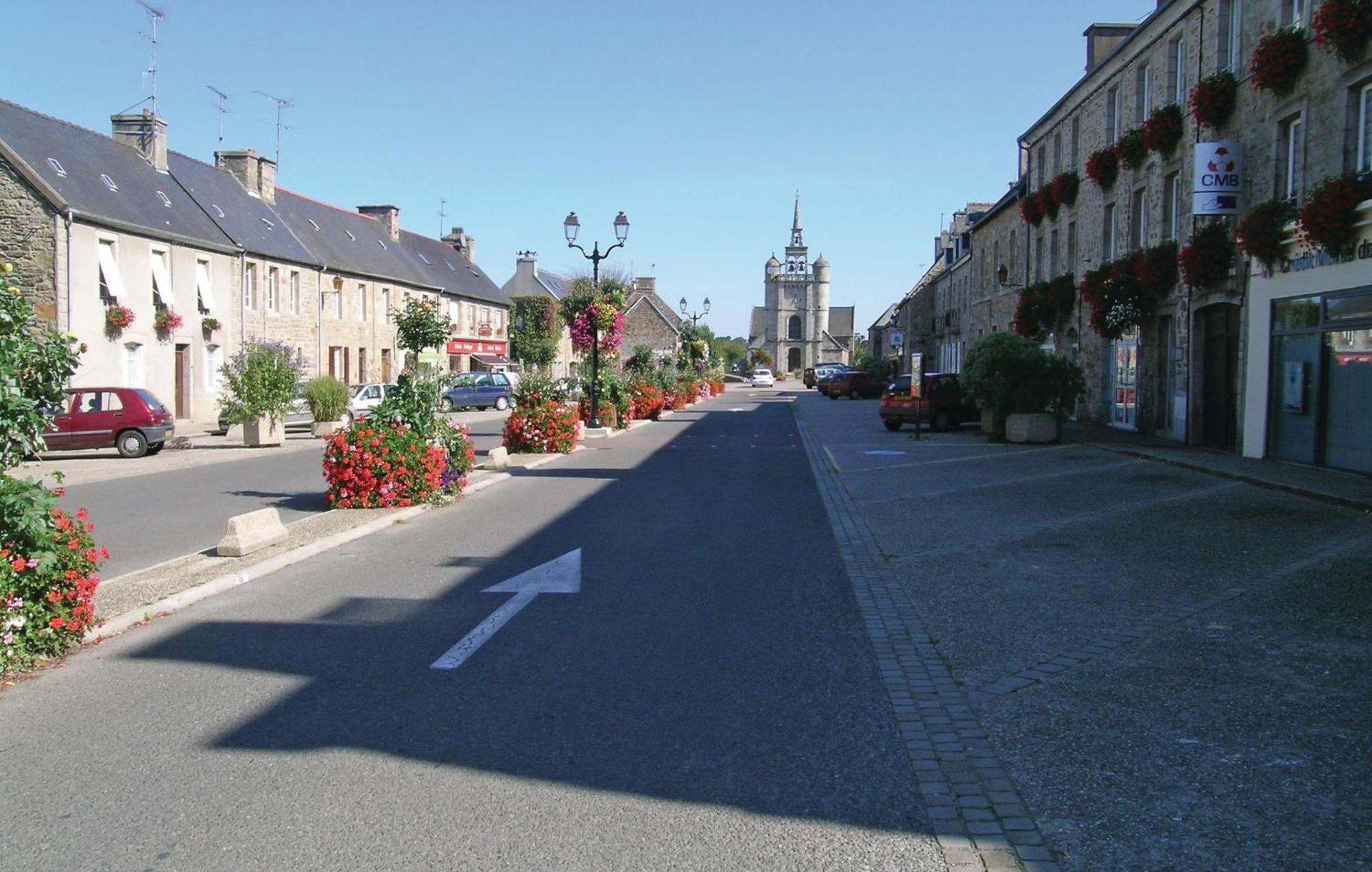 3 Bedroom Awesome Home In Lezardrieux Bagian luar foto